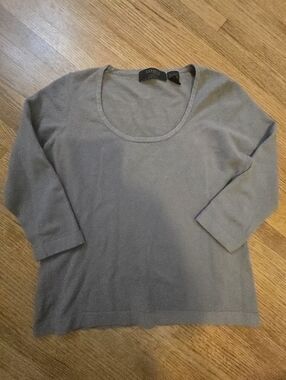 Express Stretchy Grey Lightweight Sweater Round Neck 3/4 Sleeves, Large